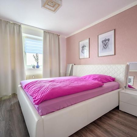 Anyroomdirect Private Apartments Near Hannover Exhibition Room Agency Екстериор снимка