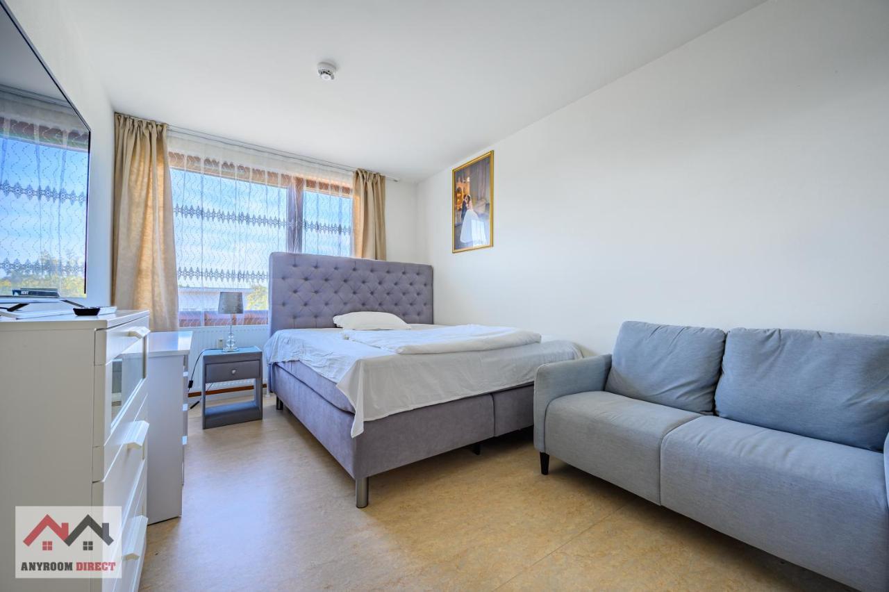 Anyroomdirect Private Apartments Near Hannover Exhibition Room Agency Екстериор снимка