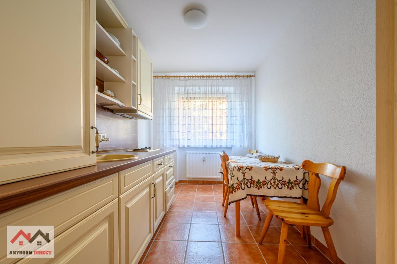 Anyroomdirect Private Apartments Near Hannover Exhibition Room Agency Екстериор снимка