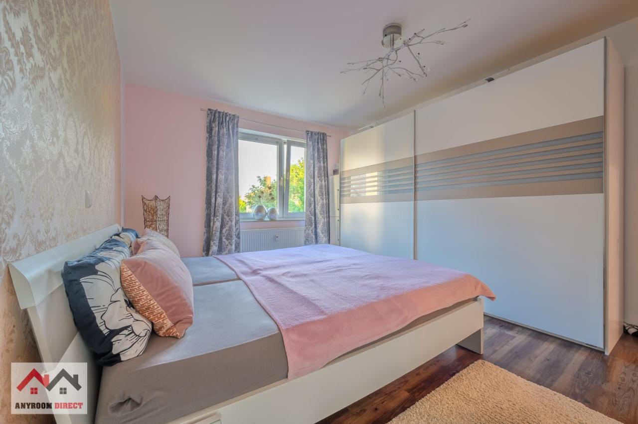 Anyroomdirect Private Apartments Near Hannover Exhibition Room Agency Екстериор снимка