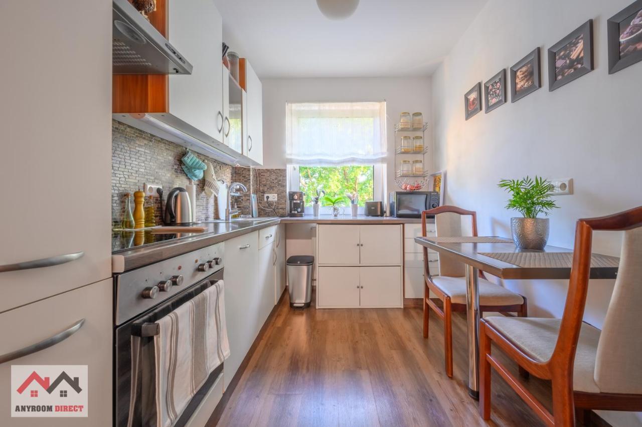 Anyroomdirect Private Apartments Near Hannover Exhibition Room Agency Екстериор снимка