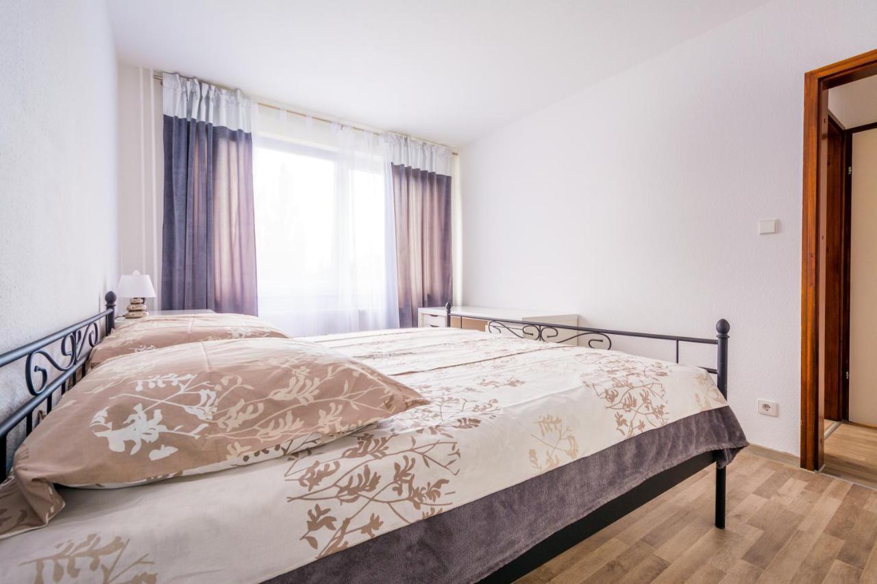 Anyroomdirect Private Apartments Near Hannover Exhibition Room Agency Екстериор снимка