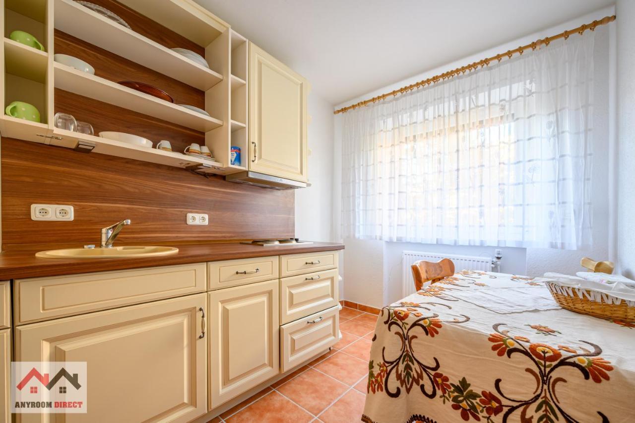 Anyroomdirect Private Apartments Near Hannover Exhibition Room Agency Екстериор снимка