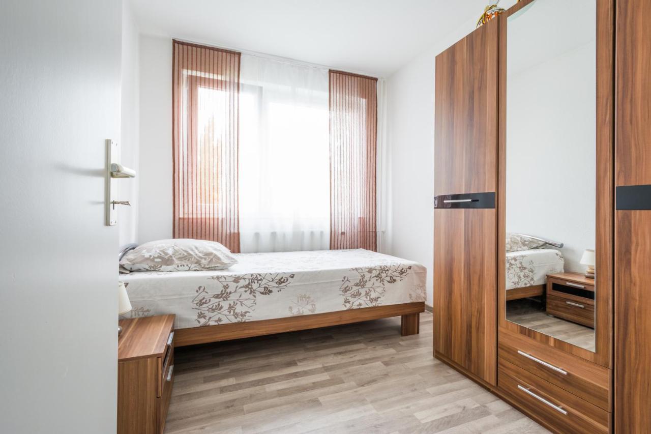 Anyroomdirect Private Apartments Near Hannover Exhibition Room Agency Екстериор снимка